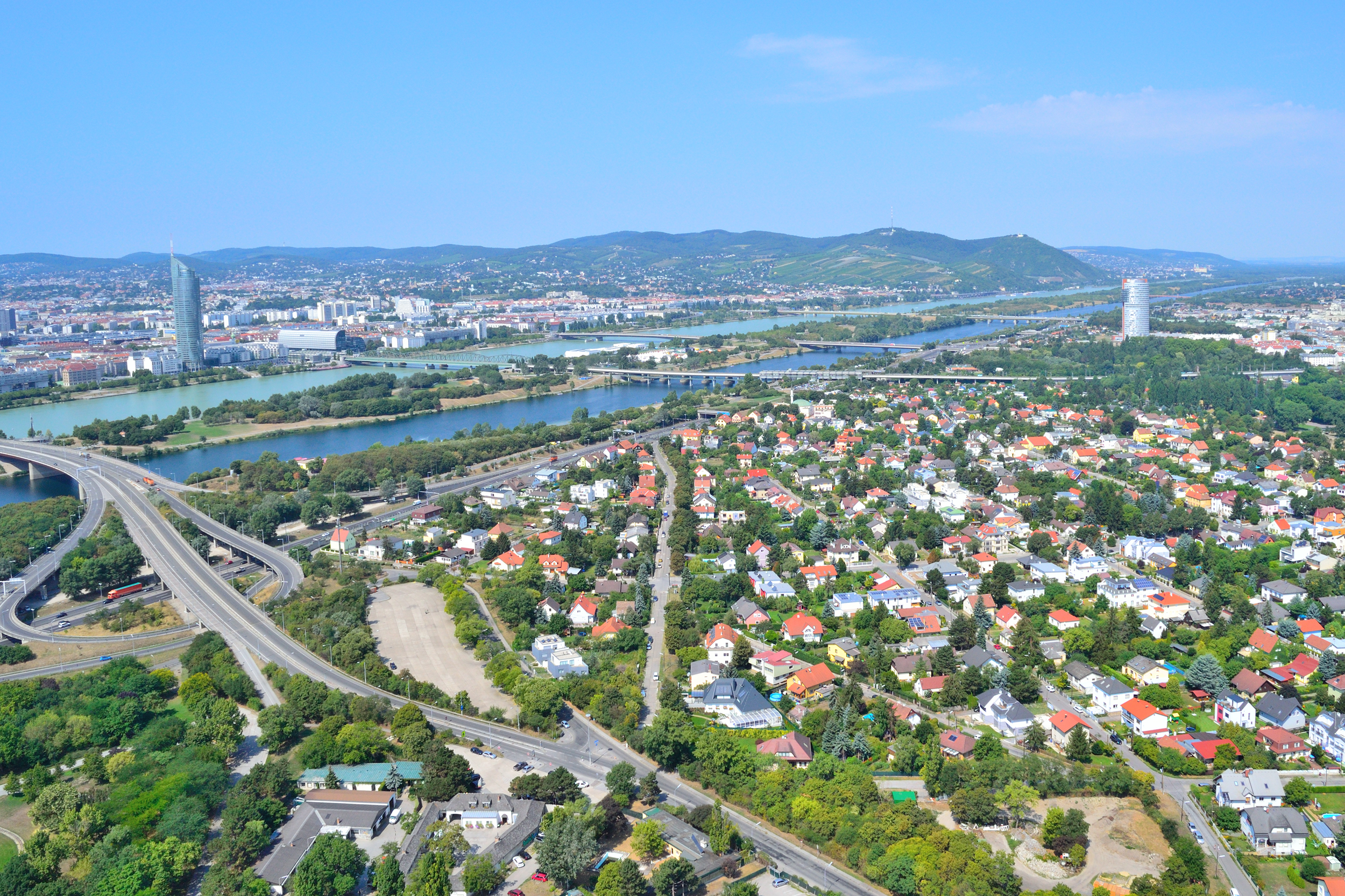 und bei bunten Nachbarschaftsfesten neue Bekanntschaften zu schlieen. Die Gebietsbetreuung Floridsdorf fhrt an diesem Tag zu neuen Grtzelspaziergang in Floridsdorf - wienerbezirksblatt